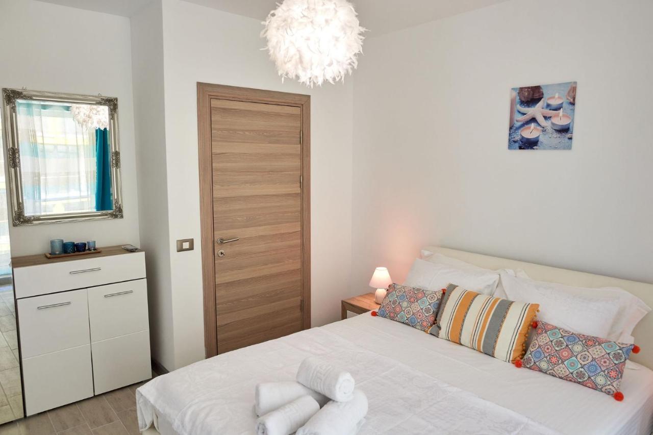 Sophie Apartment Spa N Pool Beach Resort Năvodari Eksteriør billede